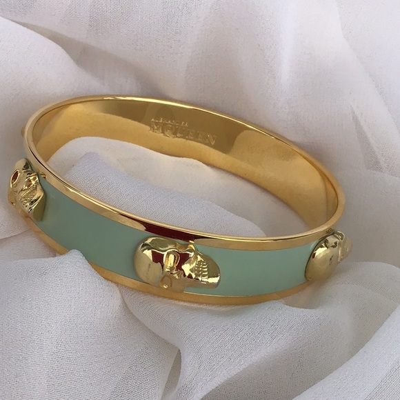 Alexander McQueen 3D Skulls Head Bangle - Picture 3 of 5